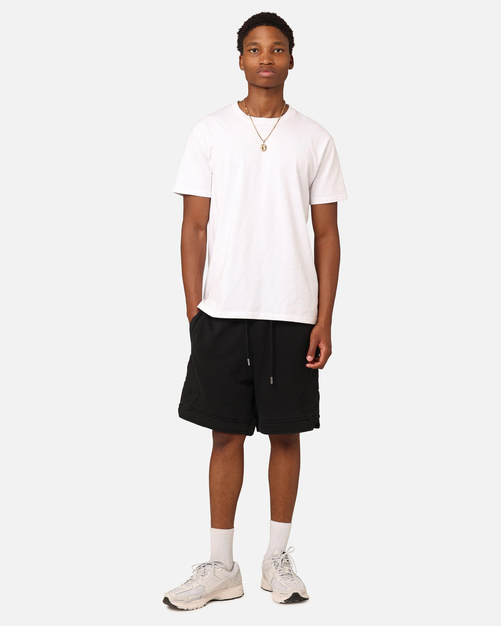 HOT Products Jordan Essentials Statement Fleece Shorts Black/Black