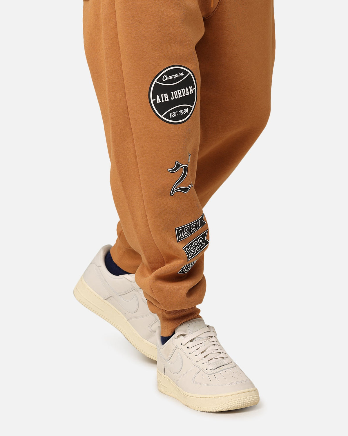 HOT Products Jordan Essentials Fleece Pants Dark Brown