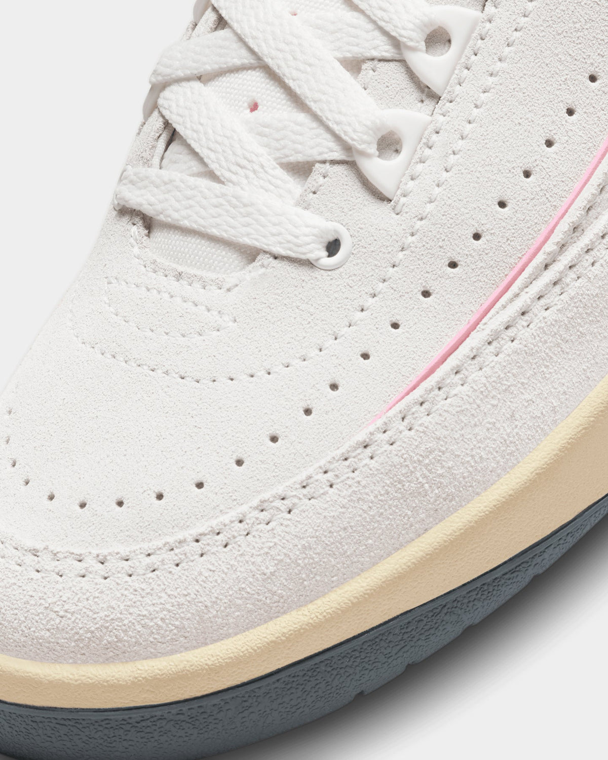 HOT Products Jordan Women's Air Jordan 2 Retro "Soft Pink" Summit White/Gym Red/Medium Soft Pink