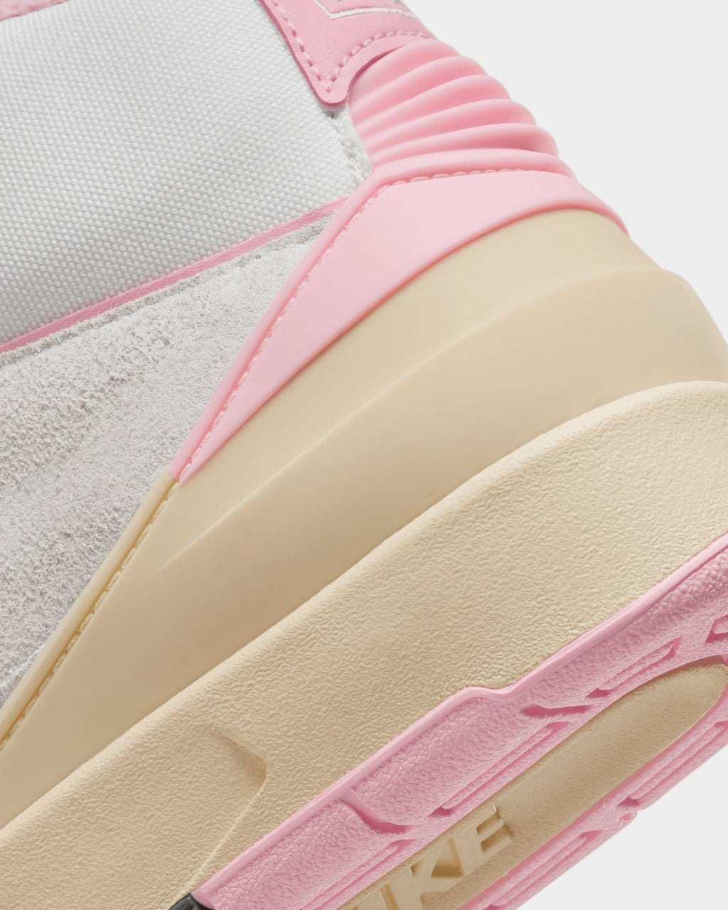 HOT Products Jordan Women's Air Jordan 2 Retro "Soft Pink" Summit White/Gym Red/Medium Soft Pink