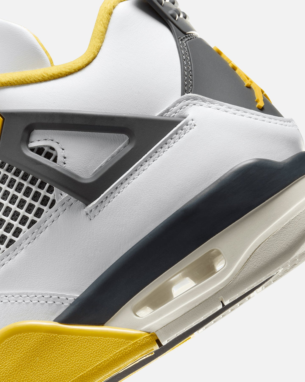 HOT Products Jordan Women's Air Jordan 4 Retro White/Coconut Milk