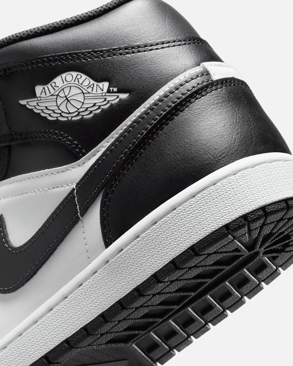 HOT Products Jordan Air Jordan 1 Mid "Off Noir Toe"  Black/White