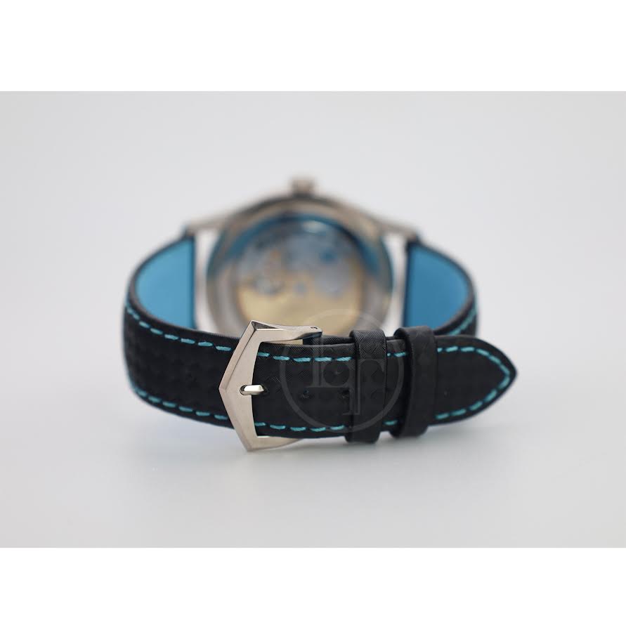 Patek Philippe Calatrava Date Sweep Seconds White Gold Black Carbon Motif Dial Sky Blue | 6007G-011