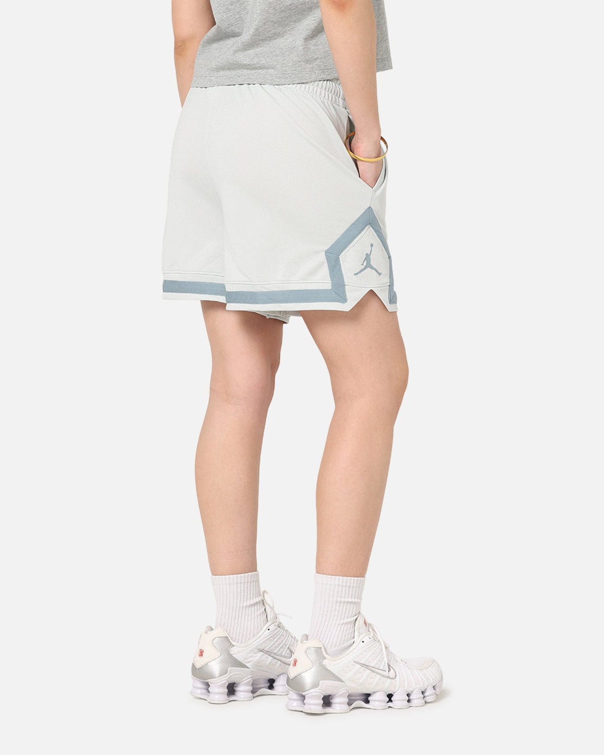 HOT Products Jordan Women's Dri-FIT 4" Diamond Shorts Light Silver