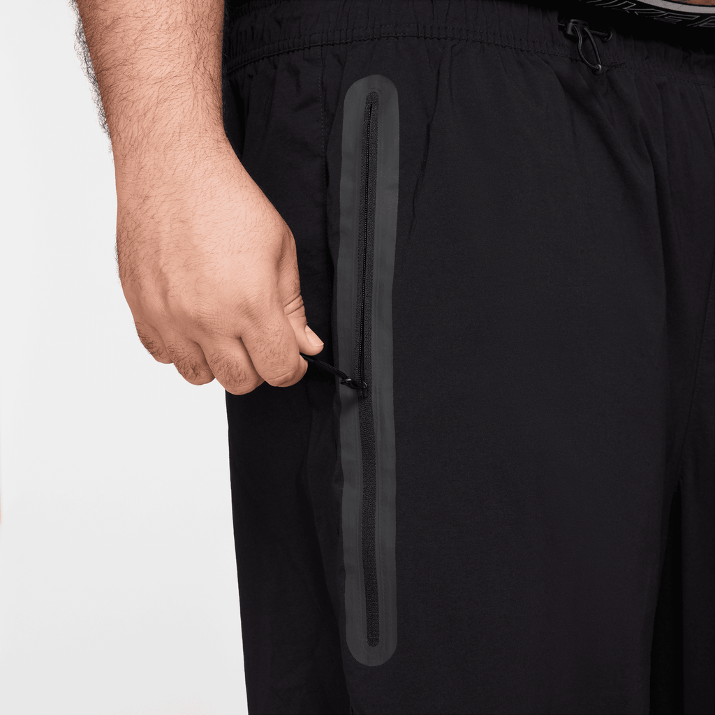 Men's Nike Tech Woven Oversized Pants