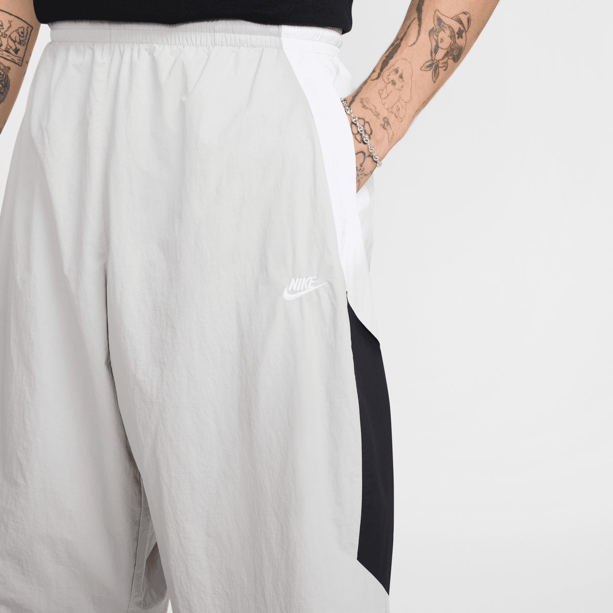Men's Nike Club Oversized Woven Track Pants