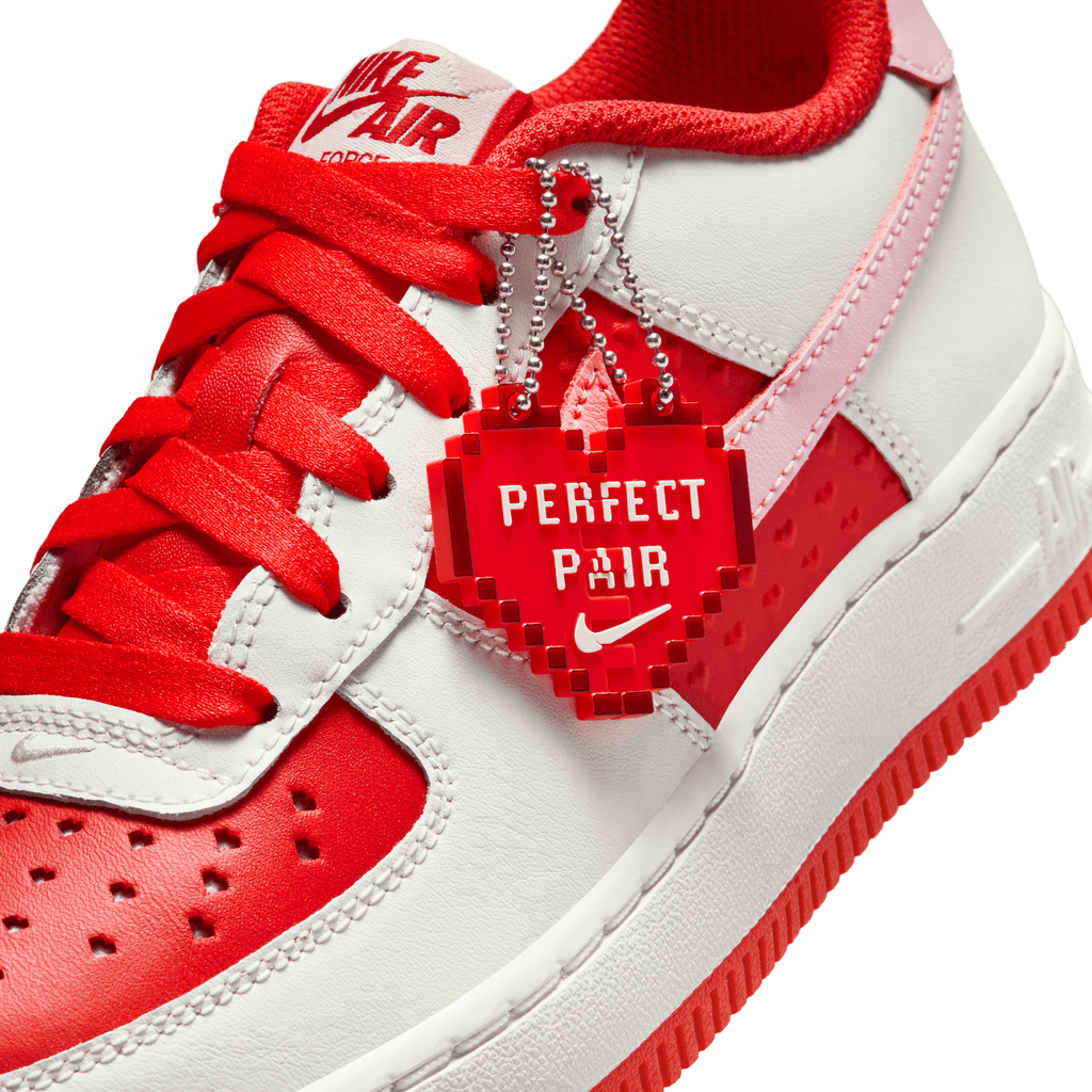 Big Kids' AIR FORCE 1 BG