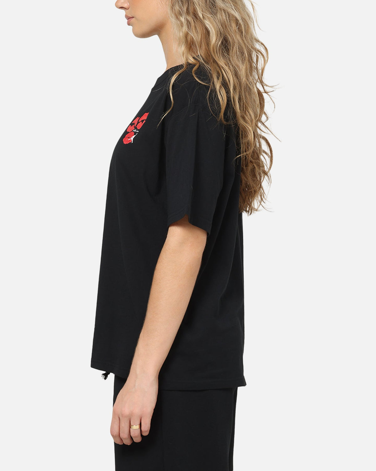 HOT Products Jordan Women's Flight Graphic Kiss T-Shirt Black/White