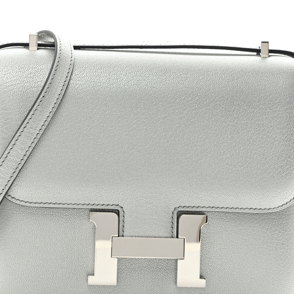 Metallic Chevre Chamkilight Constance 18 Argent