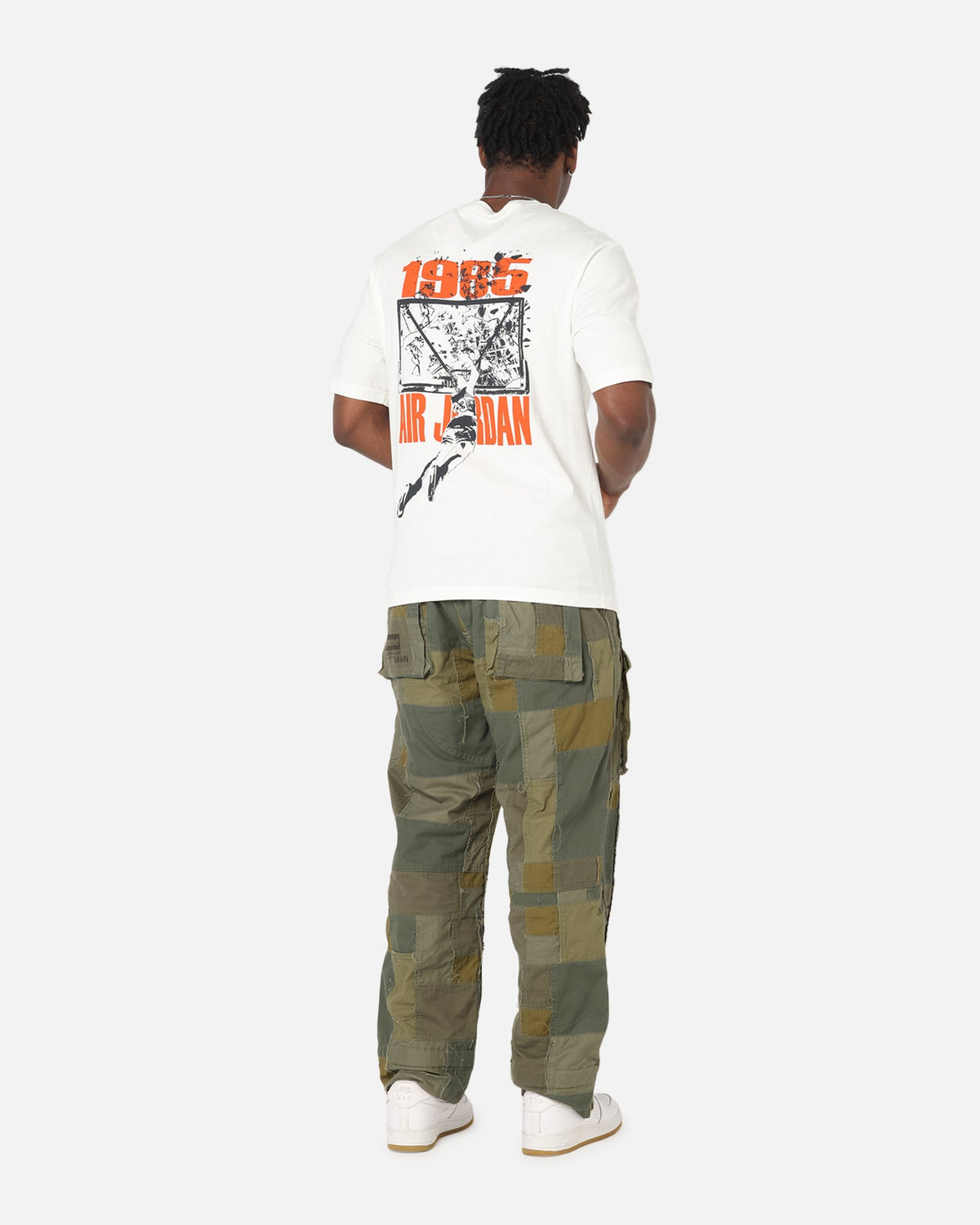 HOT Products Jordan Brooklyn Shattered Back Board Oversized Graphic T-Shirt Sail