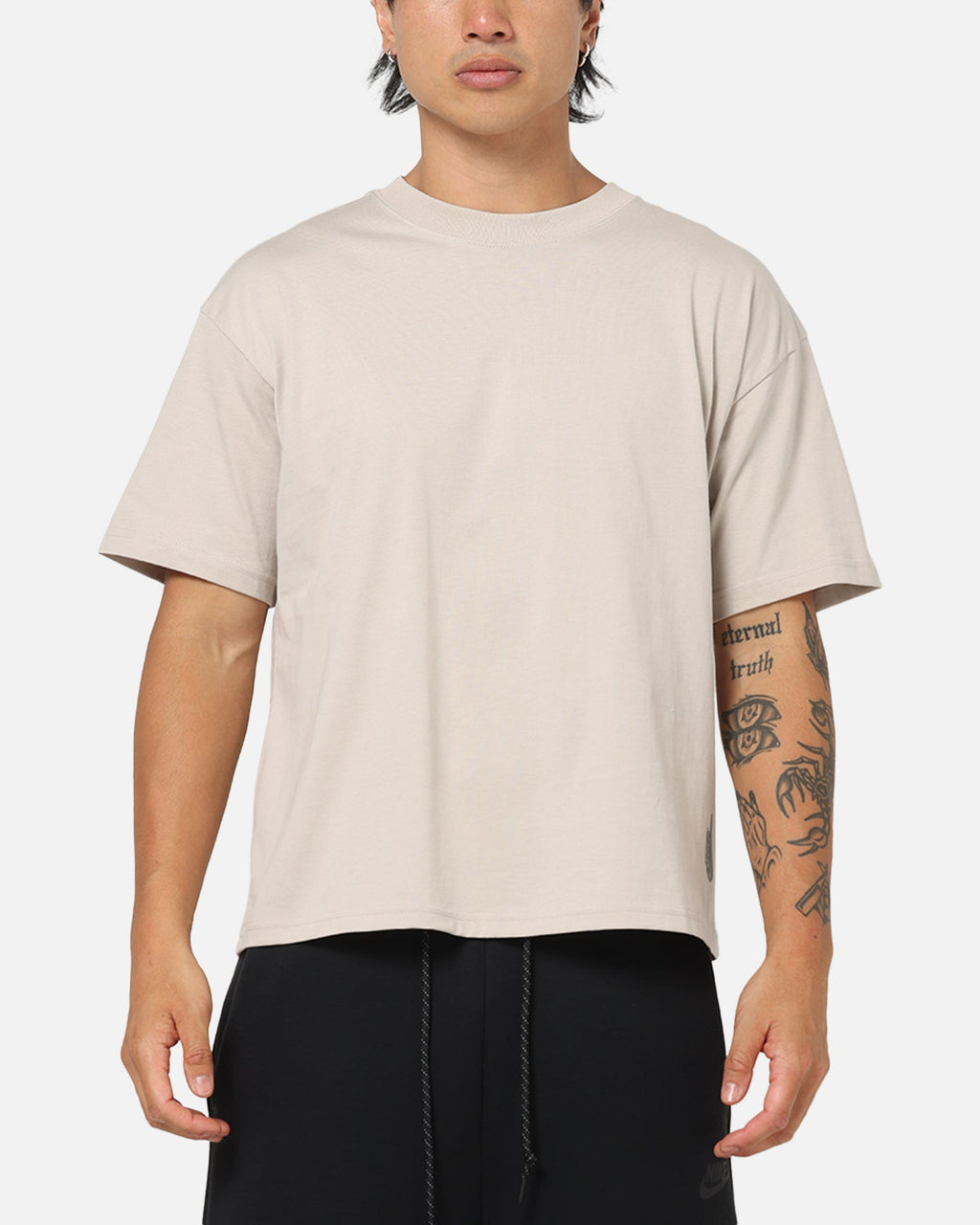 HOT Products Nike Sportswear Essential Boxy T-Shirt Cream