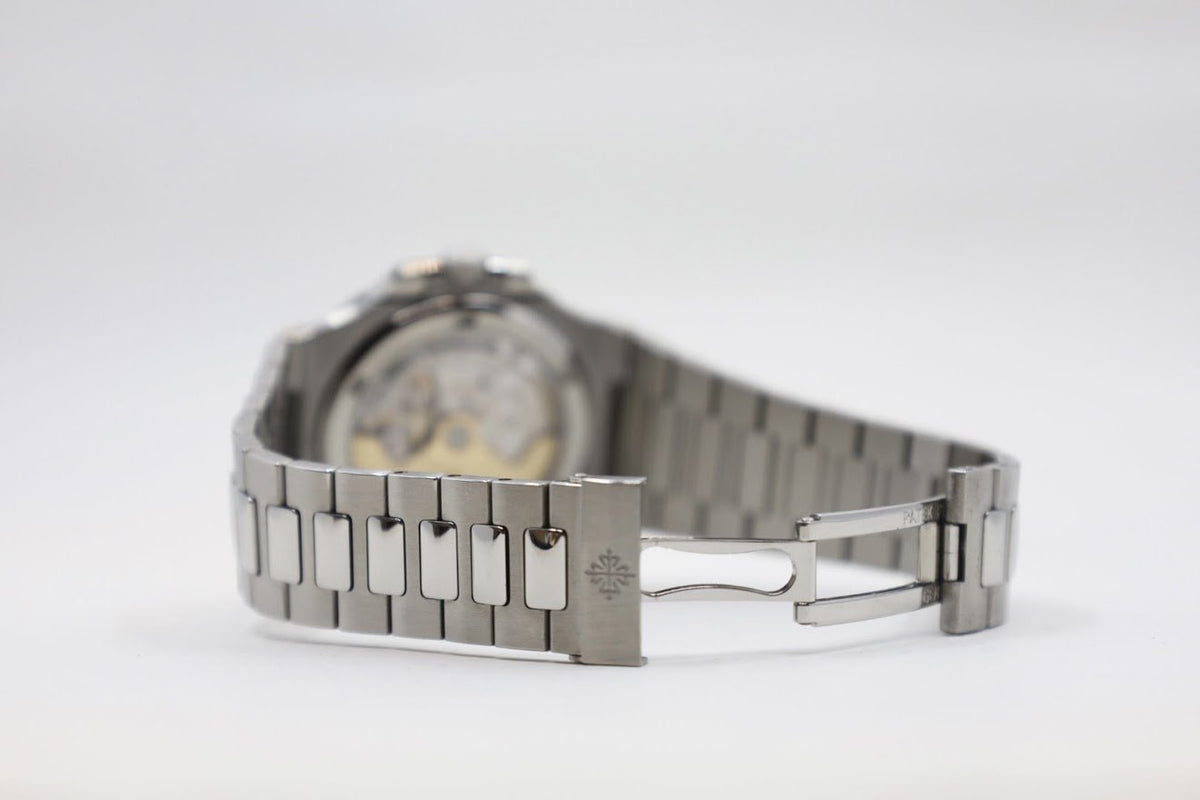 Patek Philippe 40mm Nautilus Watch Blue Dial 5711/1A