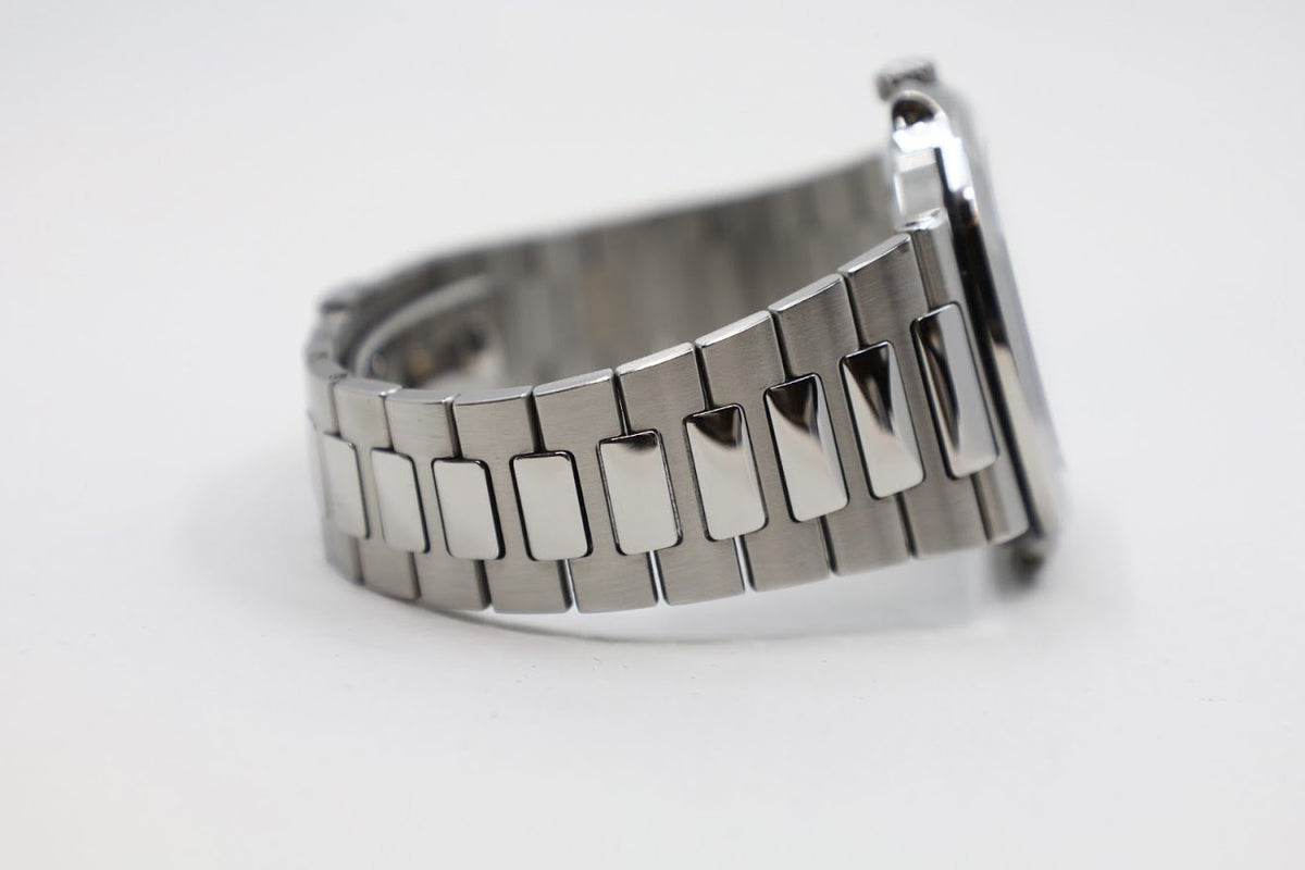 Patek Philippe 40mm Nautilus Watch Blue Dial 5711/1A