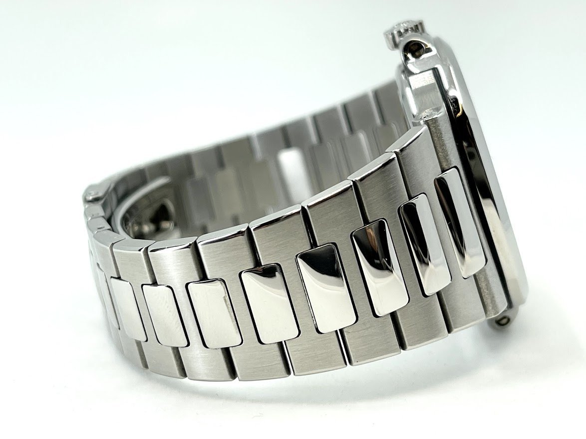 Patek Philippe 40mm Nautilus Watch Blue Dial 5712/1A